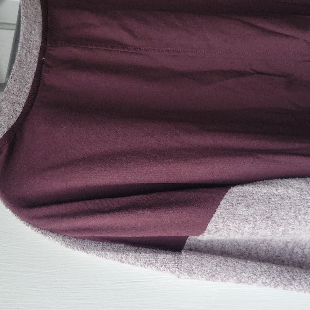 LOFT womens top with pockets, soft front, flowy back fabric, Plum Burgundy  XS - Picture 7 of 12